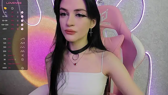 Molly Crystall online show from June 2026 03:20:02 AM