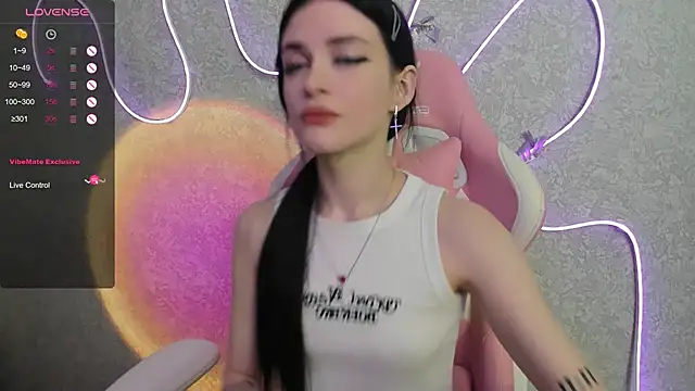 Molly Crystall online show from July 2026 03:52:02 AM