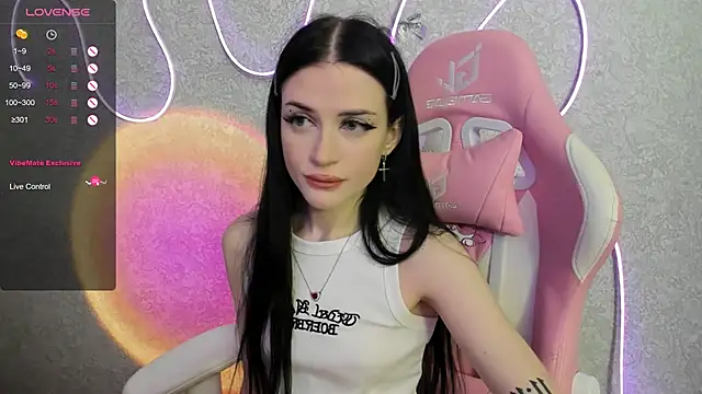 Molly Crystall online show from July 2026 05:13:02 AM