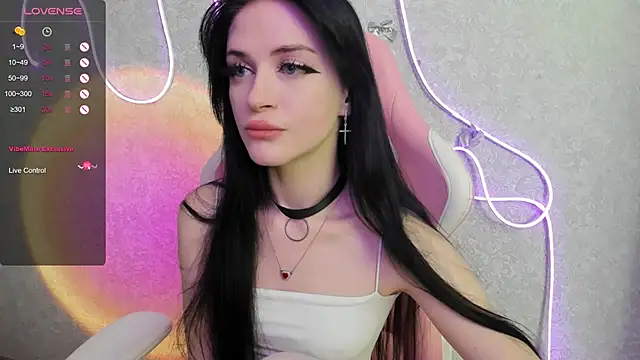 Molly Crystall online show from July 2026 07:34:02 AM