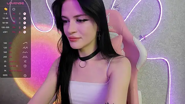 Molly Crystall online show from July 2026 04:19:02 AM
