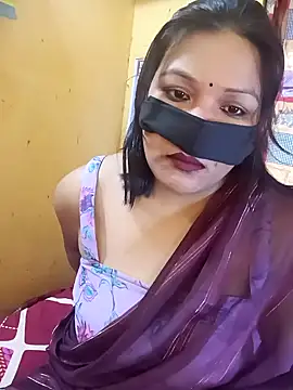 Radhikadavi879 online show from February 2025 04:37:02 AM