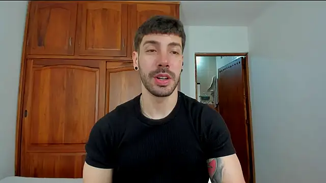 Guyinthemountain online show from June 2026 04:17:02 PM
