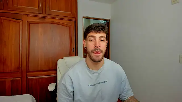 Guyinthemountain online show from June 2026 04:00:02 PM