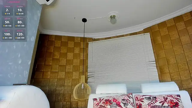 TOWERS21  online show from February 2025 08:10:01 PM