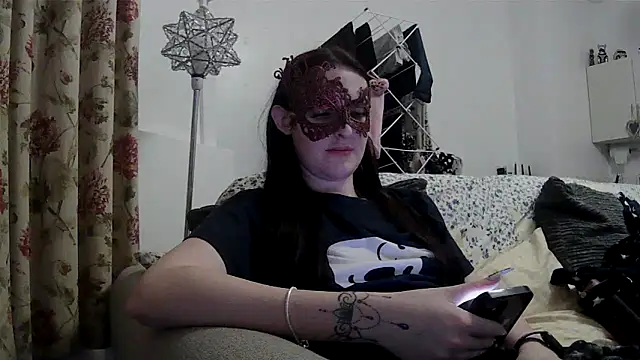 Snapshot of LexiSnowUK chatting on March 2026 10:03:01 PM LexiSnowUK online show from March 2026 10:03:01 PM