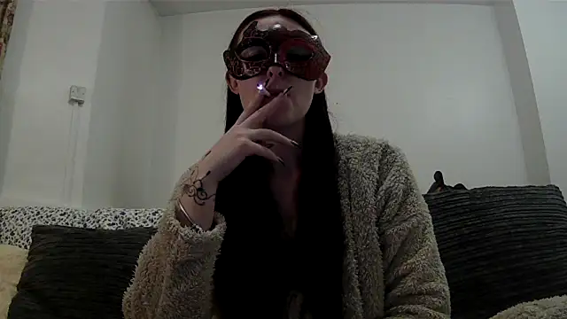 Snapshot of LexiSnowUK chatting on March 2026 09:42:01 PM LexiSnowUK online show from March 2026 09:42:01 PM