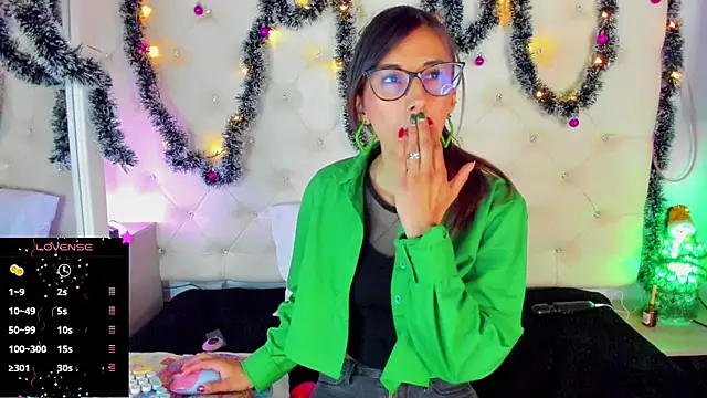 Snapshot of _jade_white_ chatting on December 2024 12:49:01 PM jade white online show from December 2024 12:49:01 PM