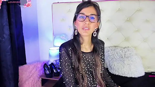 Snapshot of _jade_white_ chatting on March 2025 12:51:01 PM jade white online show from March 2025 12:51:01 PM