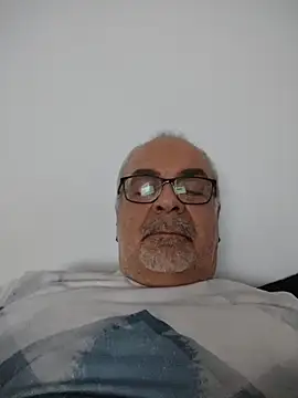 Satiro Sevilla online show from June 2026 10:37:01 PM