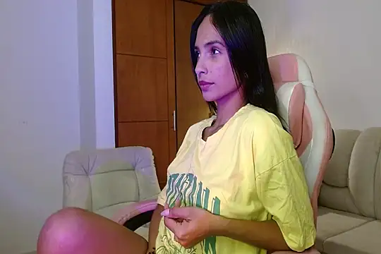 Snapshot of AnnitaSerna_ chatting on March 2026 03:35:02 AM AnnitaSerna online show from March 2026 03:35:02 AM