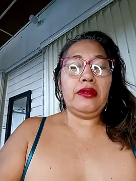 Snapshot of anniecoopeer chatting on January 2025 03:11:02 PM anniecoopeer online show from January 2025 03:11:02 PM