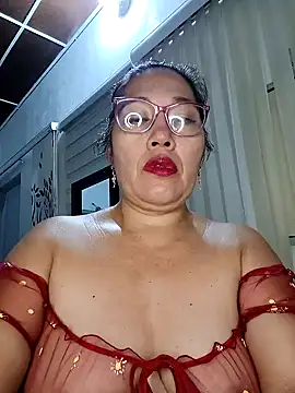 Snapshot of anniecoopeer chatting on January 2025 12:06:02 AM anniecoopeer online show from January 2025 12:06:02 AM