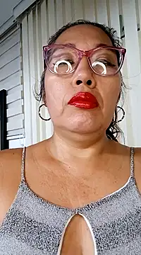 Snapshot of anniecoopeer chatting on January 2025 03:46:01 PM anniecoopeer online show from January 2025 03:46:01 PM