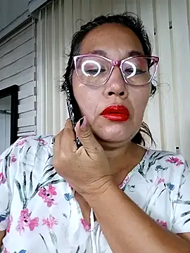 Snapshot of anniecoopeer chatting on January 2025 02:36:01 PM anniecoopeer online show from January 2025 02:36:01 PM