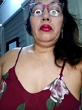 Snapshot of anniecoopeer chatting on February 2025 01:34:01 AM anniecoopeer online show from February 2025 01:34:01 AM