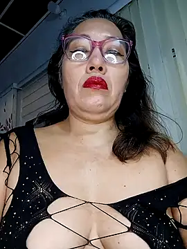 Snapshot of anniecoopeer chatting on February 2025 11:23:01 AM anniecoopeer online show from February 2025 11:23:01 AM