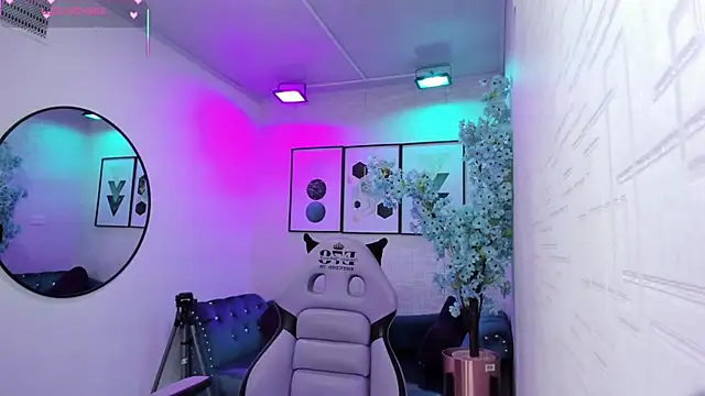 Tiara rr online show from April 2026 03:34:02 AM