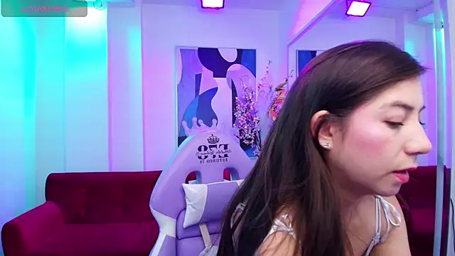 Ema louis  online show from February 2025 10:23:01 AM