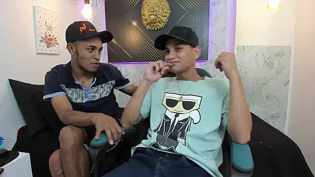 Snapshot of JordanAndAndrew chatting on February 2025 07:41:02 PM JordanAndAndrew online show from February 2025 07:41:02 PM