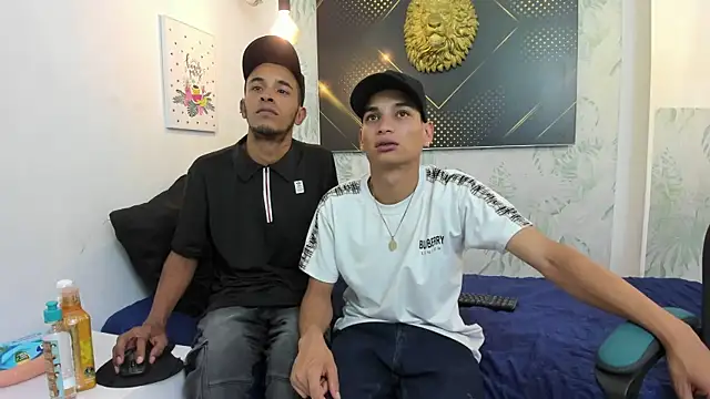 Snapshot of JordanAndAndrew chatting on February 2025 07:21:01 PM JordanAndAndrew online show from February 2025 07:21:01 PM