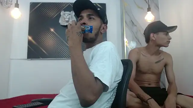 Snapshot of JordanAndAndrew chatting on January 2026 08:45:01 PM JordanAndAndrew online show from January 2026 08:45:01 PM