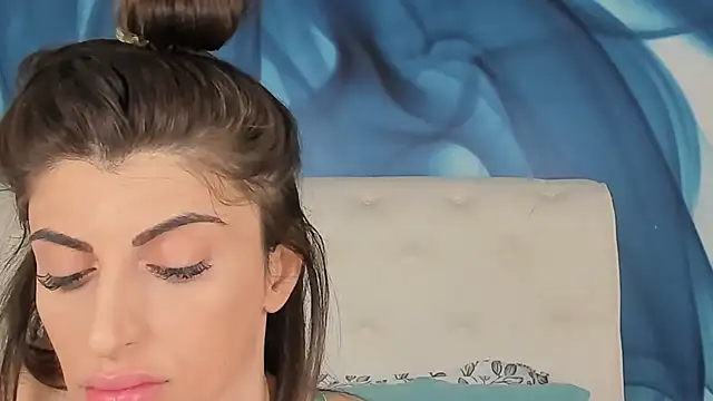 Snapshot of SkinnyDolly chatting on September 2025 02:06:02 AM SkinnyDolly online show from September 2025 02:06:02 AM