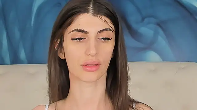 Snapshot of SkinnyDolly chatting on November 2025 03:04:01 AM SkinnyDolly online show from November 2025 03:04:01 AM