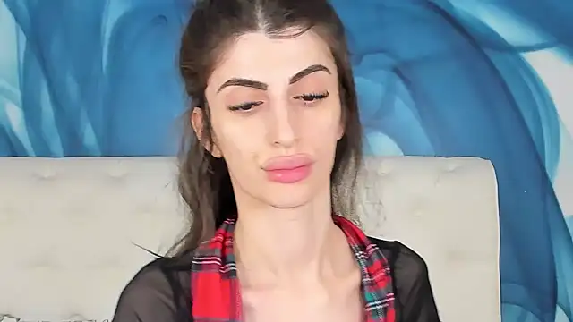 Snapshot of SkinnyDolly chatting on November 2025 03:12:02 AM SkinnyDolly online show from November 2025 03:12:02 AM