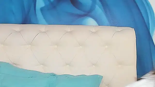 Snapshot of SkinnyDolly chatting on May 2026 02:28:01 AM SkinnyDolly online show from May 2026 02:28:01 AM