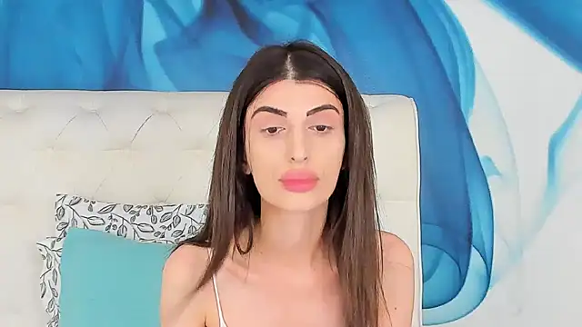 SkinnyDolly online show from June 2026 11:22:02 AM