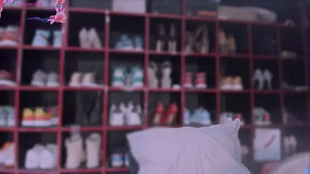 Indianbrownie online show from December 2024 11:44:02 PM