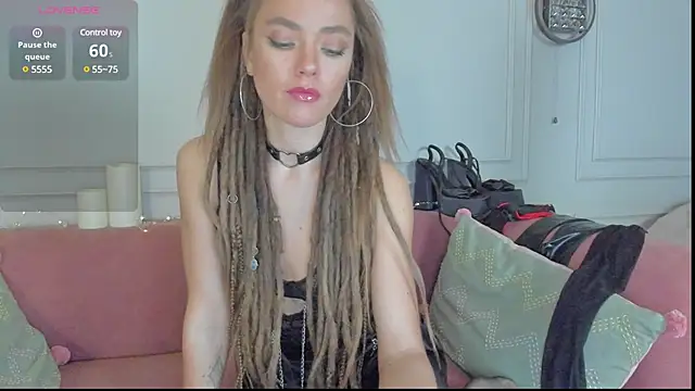 KellyFouler online show from February 2025 01:33:01 PM