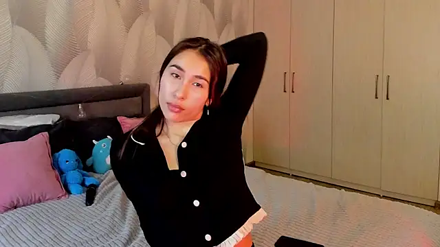 Bambiii bby online show from November 2025 03:06:01 AM