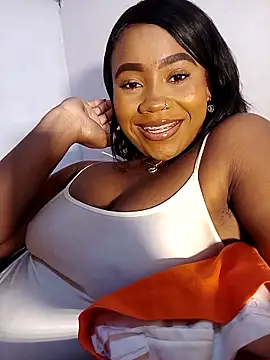 Abril Storm online show from October 2025 09:03:02 PM