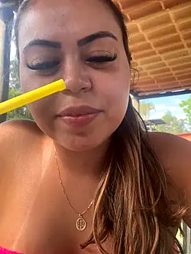 Snapshot of lariic chatting on September 2025 07:04:01 PM lariic online show from September 2025 07:04:01 PM