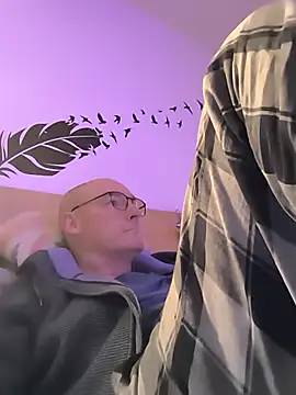 bogland33 online show from November 2025 08:24:02 PM