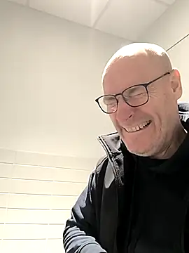 bogland33 online show from November 2025 03:33:01 PM