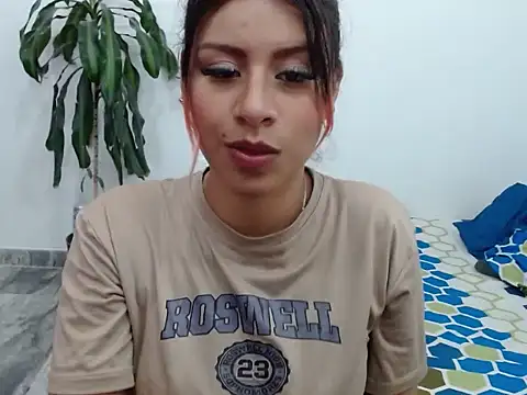 Snapshot of maye_dan chatting on February 2025 01:40:02 AM maye dan online show from February 2025 01:40:02 AM