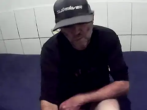 pierdona online show from February 2026 07:32:02 PM