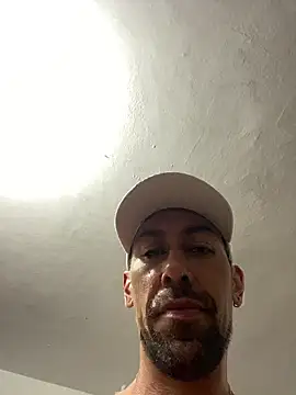 Snapshot of dantedesirexx chatting on February 2025 04:35:01 AM dantedesirexx online show from February 2025 04:35:01 AM