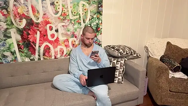 DaddydayDrinkzz online show from June 2026 03:42:02 AM