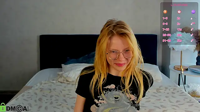 Esme Runn online show from May 2026 03:13:01 AM