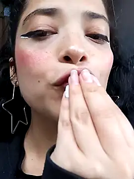 Snapshot of Elvishcassie_ chatting on January 2025 07:07:02 PM Elvishcassie online show from January 2025 07:07:02 PM