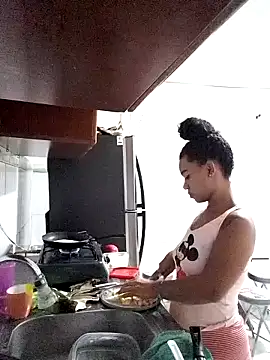 evafoxs online show from December 2024 03:21:02 AM