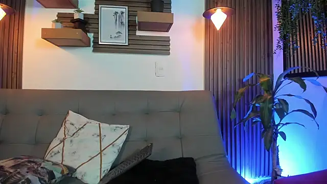 Snapshot of Layla_707 chatting on March 2025 03:23:02 AM Layla 707 online show from March 2025 03:23:02 AM