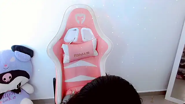 Kylie martinez online show from February 2026 05:19:01 PM