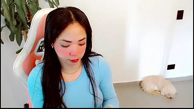Snapshot of Kylie_martinez chatting on April 2026 01:13:02 PM Kylie martinez online show from April 2026 01:13:02 PM