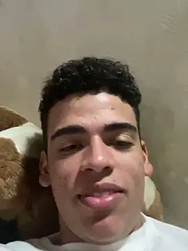 Snapshot of Leo_bunny_hot chatting on December 2024 05:44:01 PM Leo bunny hot online show from December 2024 05:44:01 PM