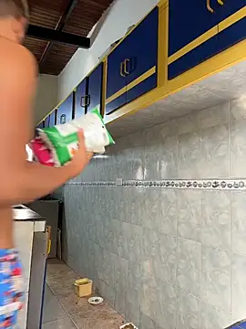 Snapshot of Leo_bunny_hot chatting on November 2025 07:25:01 PM Leo bunny hot online show from November 2025 07:25:01 PM